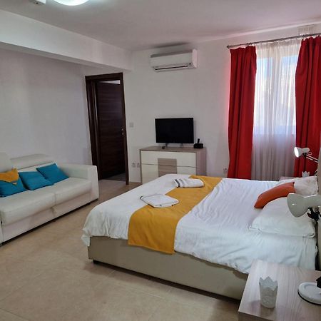 The Caves Apartments Saint Julian's ภายนอก รูปภาพ