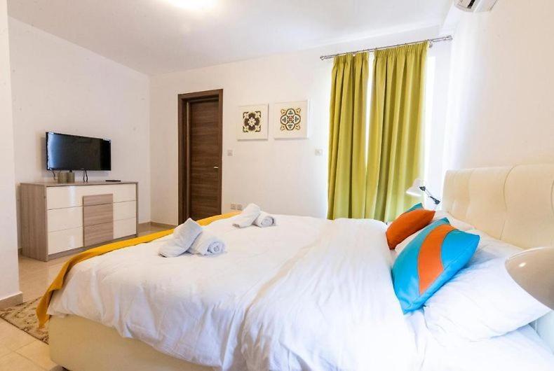 The Caves Apartments Saint Julian's ภายนอก รูปภาพ
