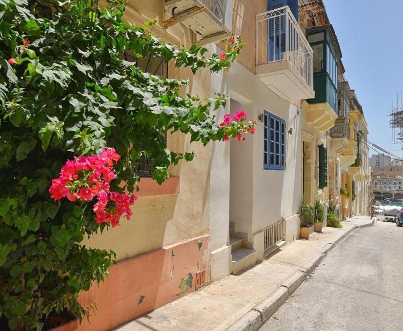 The Caves Apartments Saint Julian's ภายนอก รูปภาพ