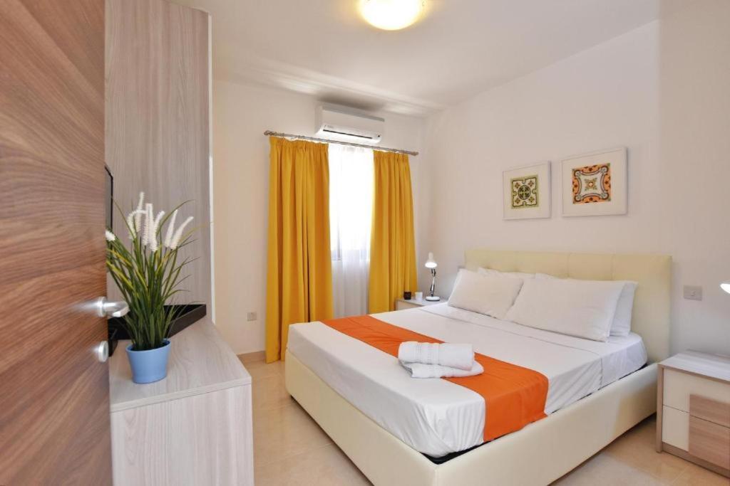 The Caves Apartments Saint Julian's ภายนอก รูปภาพ