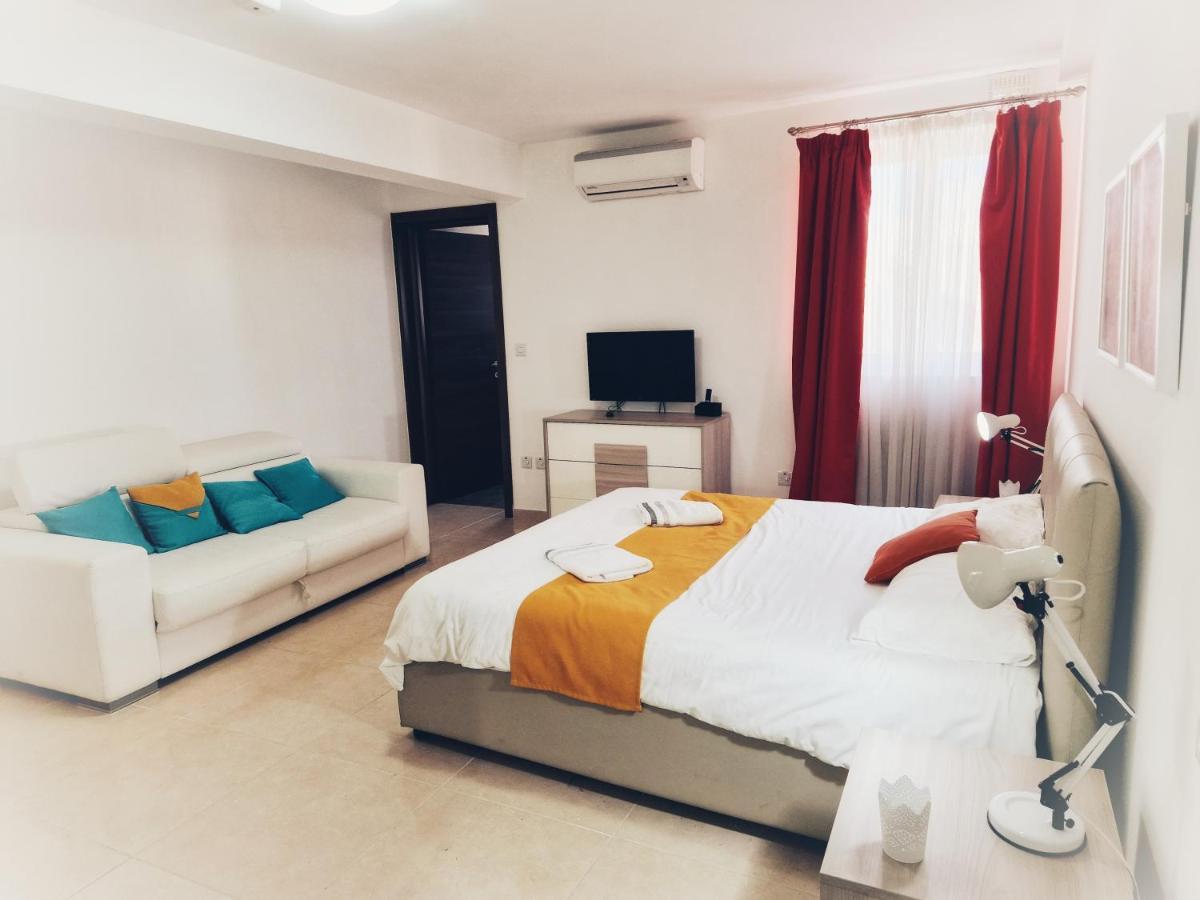 The Caves Apartments Saint Julian's ภายนอก รูปภาพ