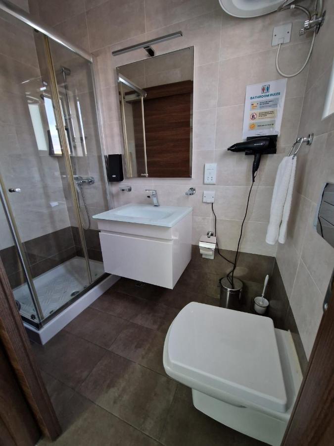 The Caves Apartments Saint Julian's ภายนอก รูปภาพ